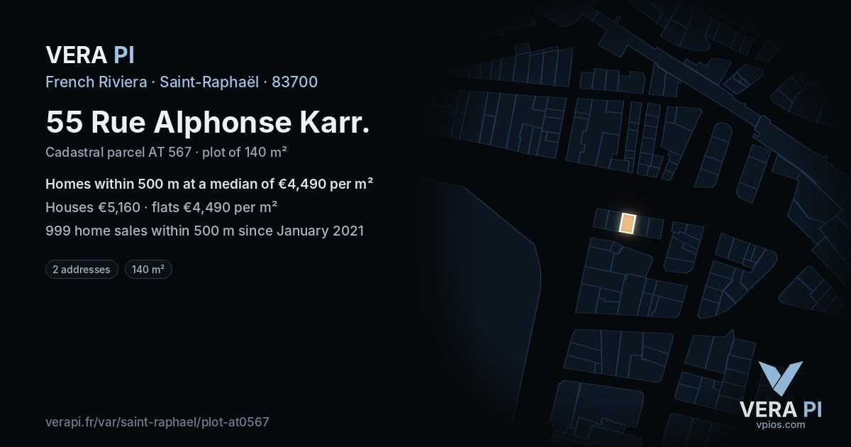 55 Rue Alphonse Karr, Saint-Raphaël at night – the plot lit, the parcels around coloured by the prices near them
