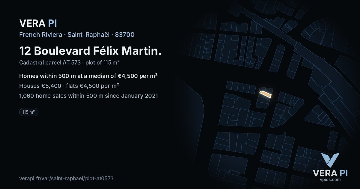 12 Boulevard Félix Martin, Saint-Raphaël at night – the plot lit, the parcels around coloured by the prices near them