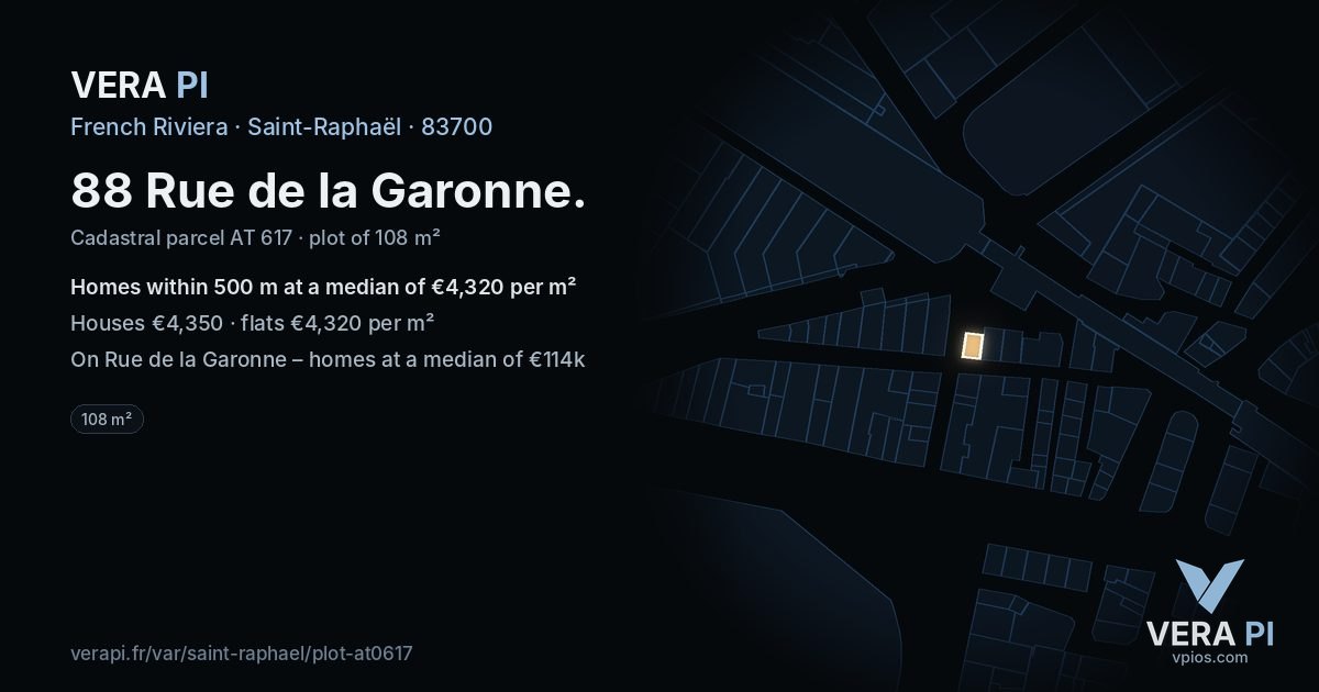 88 Rue de la Garonne, Saint-Raphaël at night – the plot lit, the parcels around coloured by the prices near them