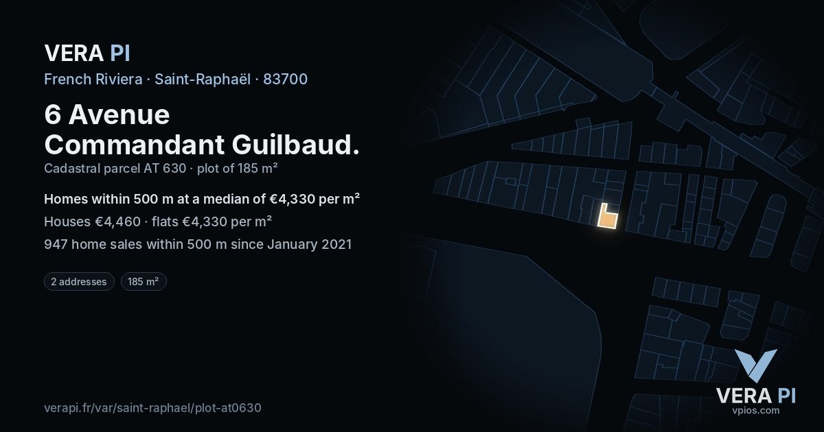 6 Avenue Commandant Guilbaud, Saint-Raphaël at night – the plot lit, the parcels around coloured by the prices near them