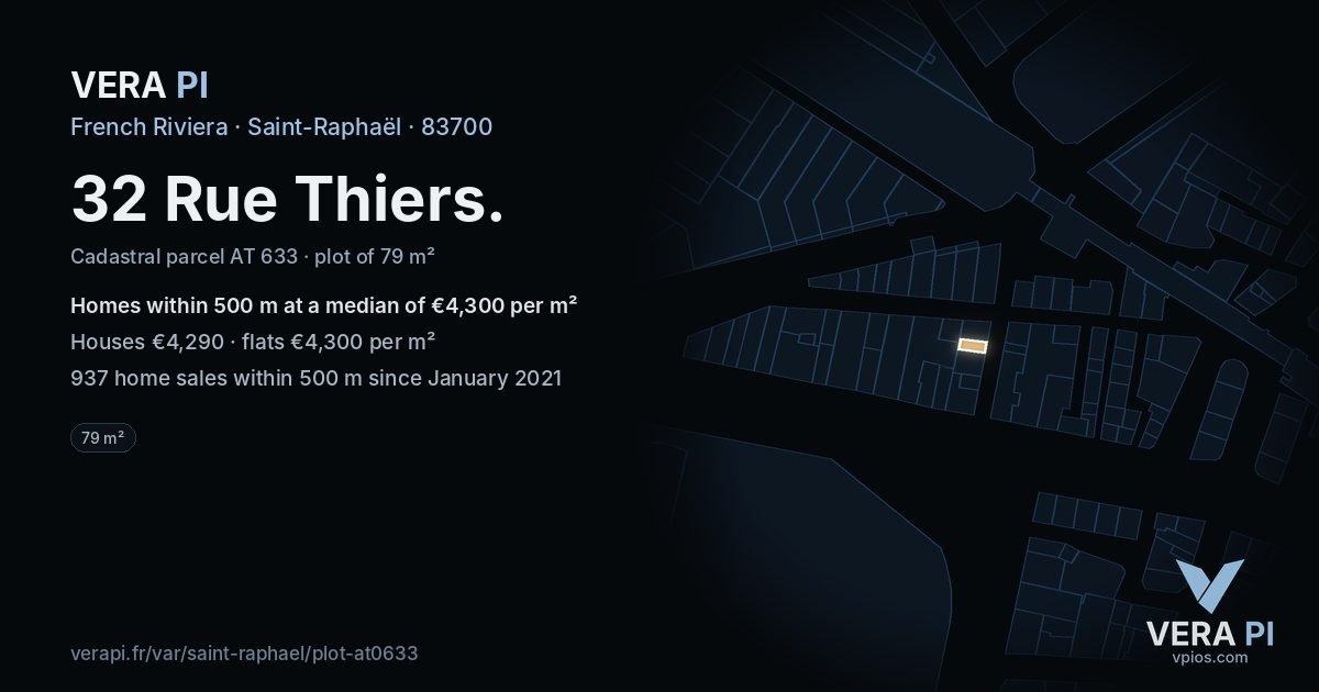 32 Rue Thiers, Saint-Raphaël at night – the plot lit, the parcels around coloured by the prices near them
