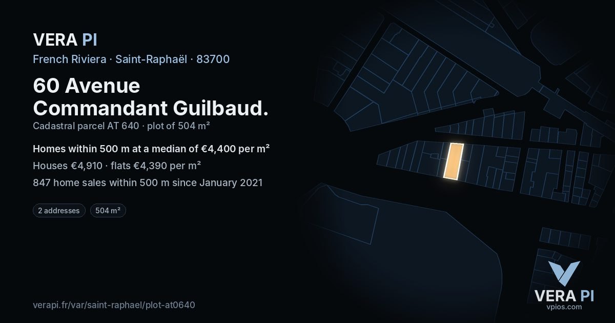 60 Avenue Commandant Guilbaud, Saint-Raphaël at night – the plot lit, the parcels around coloured by the prices near them