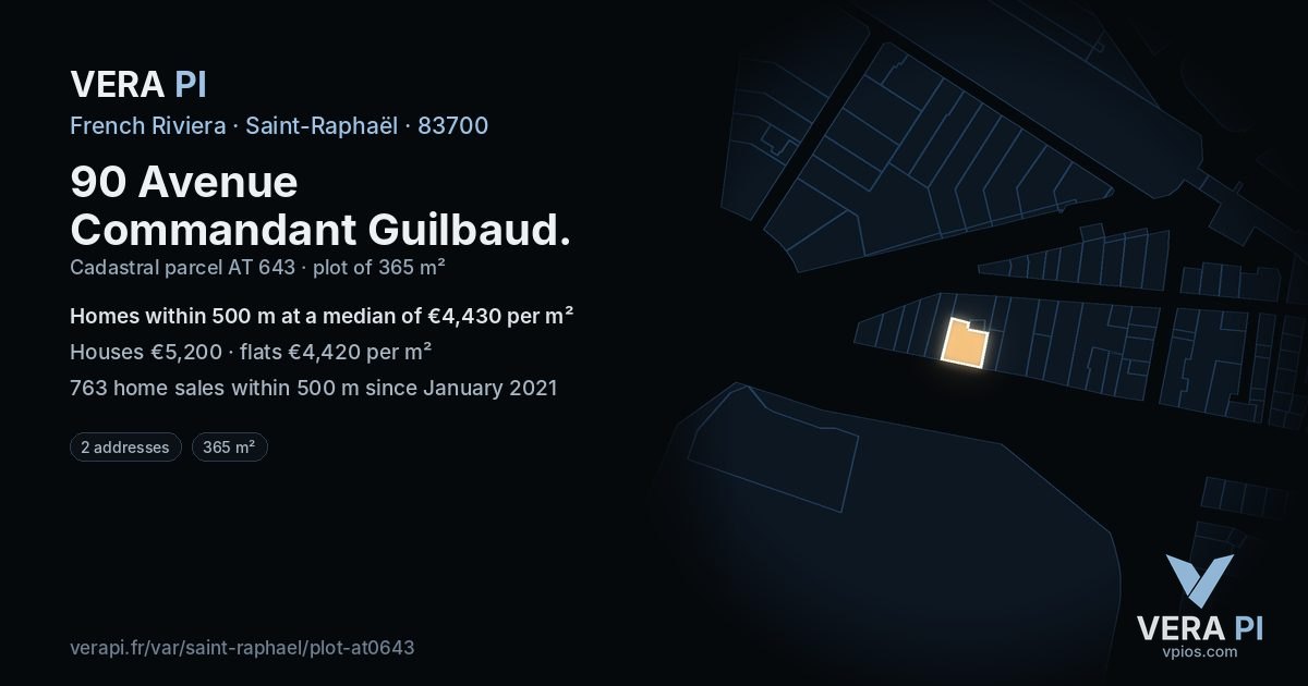 90 Avenue Commandant Guilbaud, Saint-Raphaël at night – the plot lit, the parcels around coloured by the prices near them