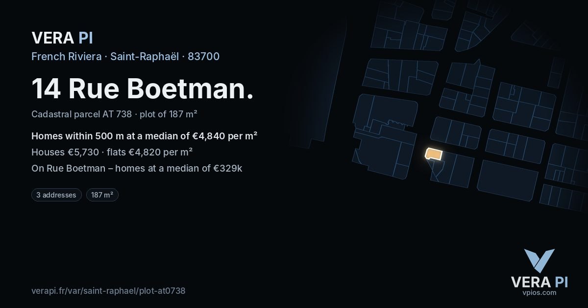 14 Rue Boetman, Saint-Raphaël at night – the plot lit, the parcels around coloured by the prices near them