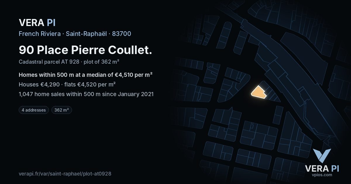 90 Place Pierre Coullet, Saint-Raphaël at night – the plot lit, the parcels around coloured by the prices near them