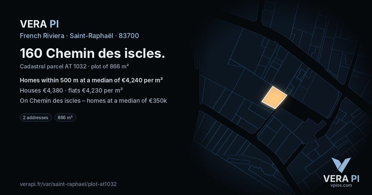 160 Chemin des iscles, Saint-Raphaël at night – the plot lit, the parcels around coloured by the prices near them