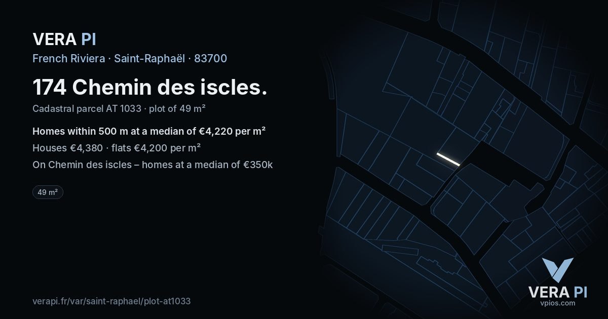 174 Chemin des iscles, Saint-Raphaël at night – the plot lit, the parcels around coloured by the prices near them