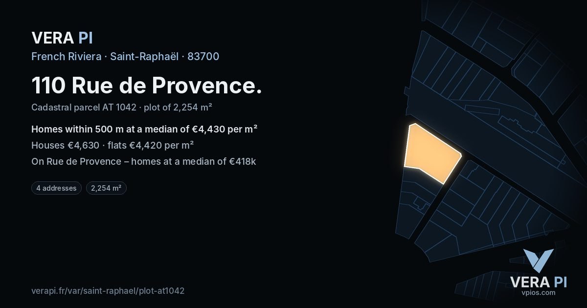 110 Rue de Provence, Saint-Raphaël at night – the plot lit, the parcels around coloured by the prices near them