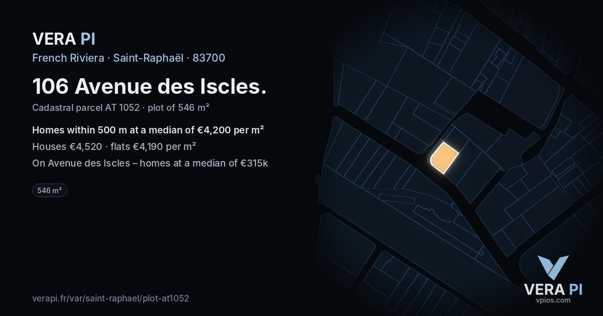 106 Avenue des Iscles, Saint-Raphaël at night – the plot lit, the parcels around coloured by the prices near them