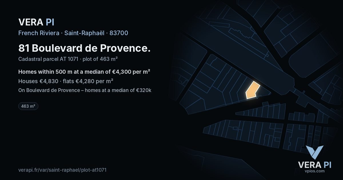 81 Boulevard de Provence, Saint-Raphaël at night – the plot lit, the parcels around coloured by the prices near them