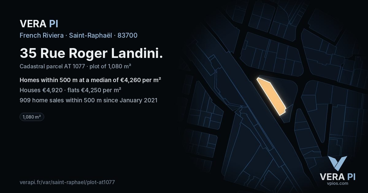 35 Rue Roger Landini, Saint-Raphaël at night – the plot lit, the parcels around coloured by the prices near them