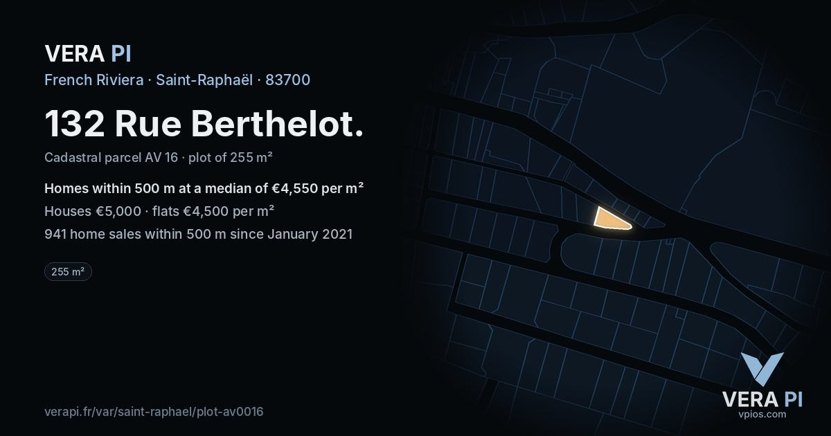 132 Rue Berthelot, Saint-Raphaël at night – the plot lit, the parcels around coloured by the prices near them