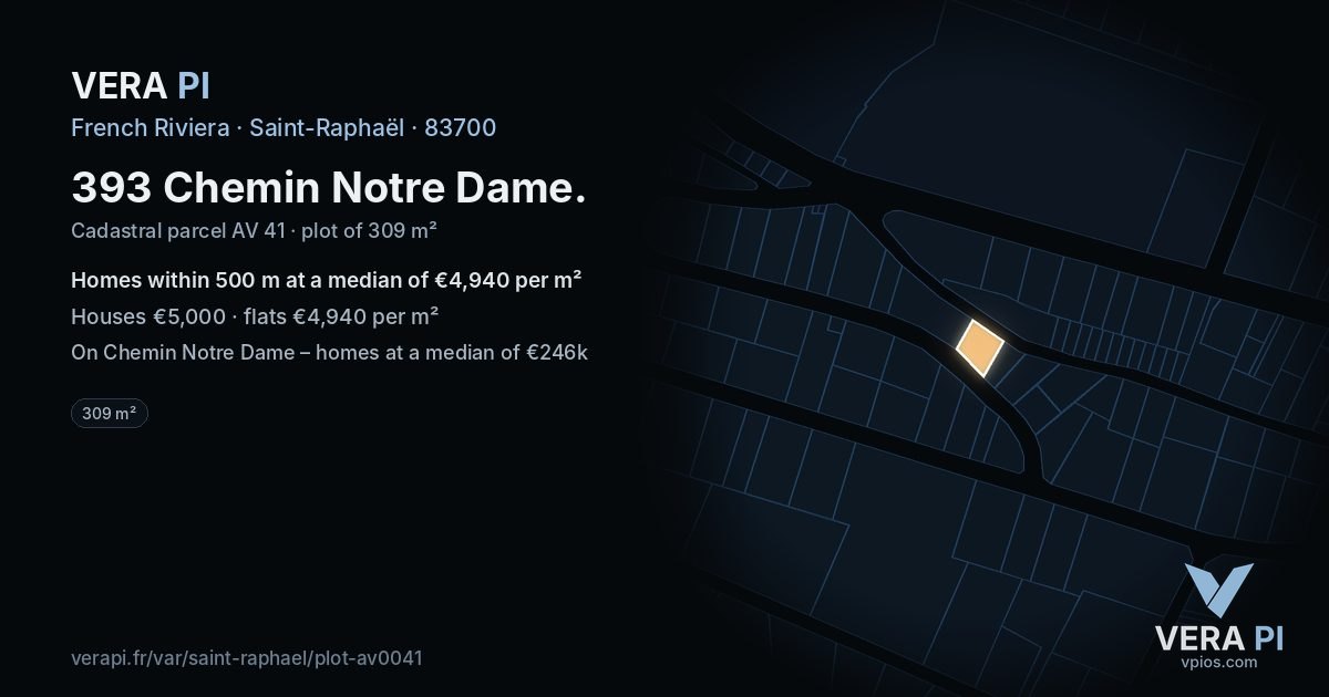 393 Chemin Notre Dame, Saint-Raphaël at night – the plot lit, the parcels around coloured by the prices near them