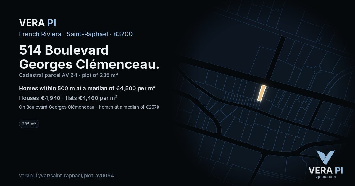514 Boulevard Georges Clémenceau, Saint-Raphaël at night – the plot lit, the parcels around coloured by the prices near them