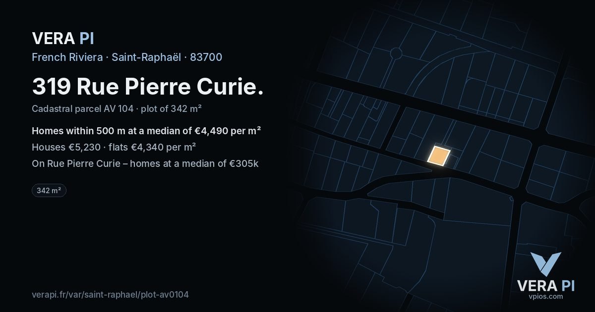 319 Rue Pierre Curie, Saint-Raphaël at night – the plot lit, the parcels around coloured by the prices near them