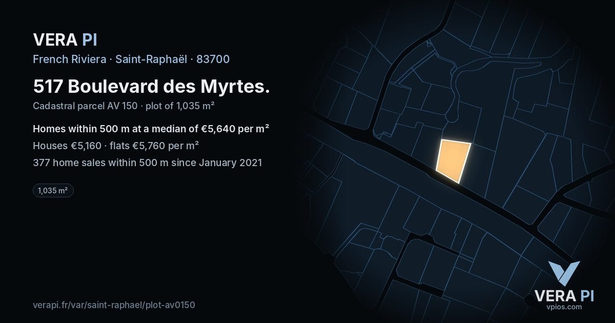 517 Boulevard des Myrtes, Saint-Raphaël at night – the plot lit, the parcels around coloured by the prices near them