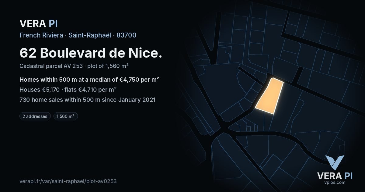 62 Boulevard de Nice, Saint-Raphaël at night – the plot lit, the parcels around coloured by the prices near them