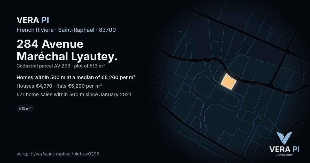 284 Avenue Maréchal Lyautey, Saint-Raphaël at night – the plot lit, the parcels around coloured by the prices near them