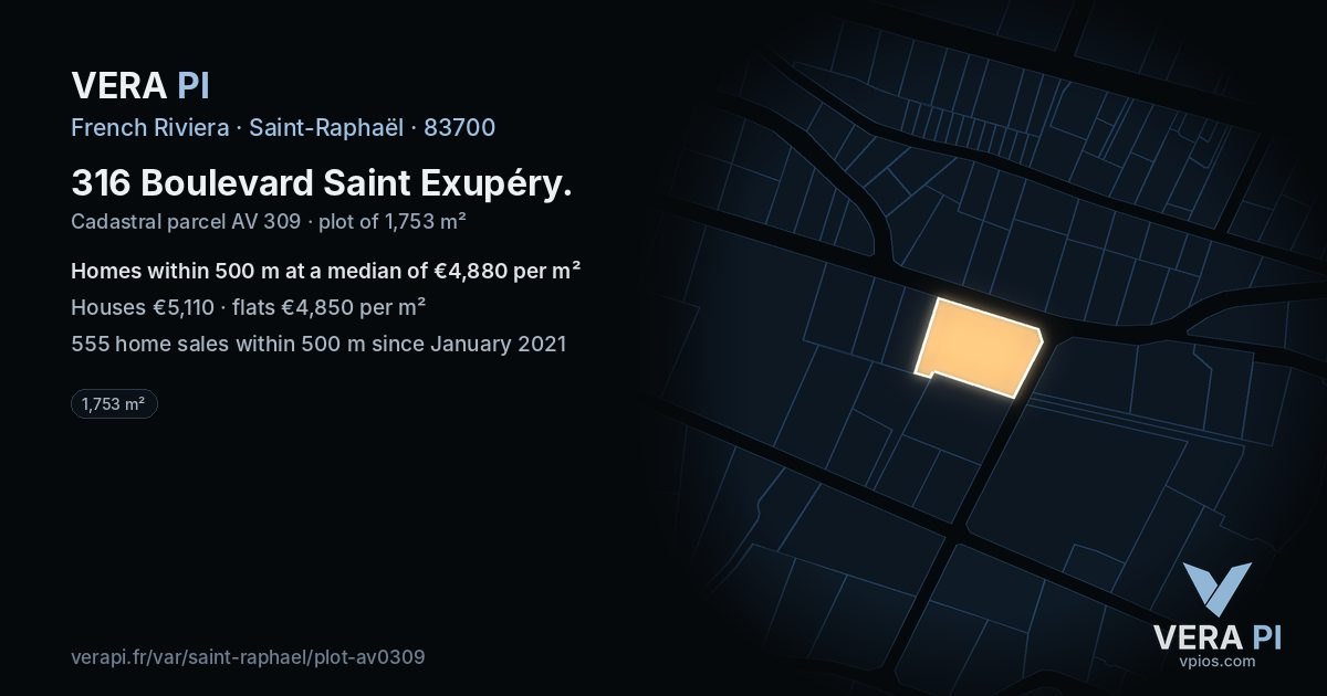 316 Boulevard Saint Exupéry, Saint-Raphaël at night – the plot lit, the parcels around coloured by the prices near them