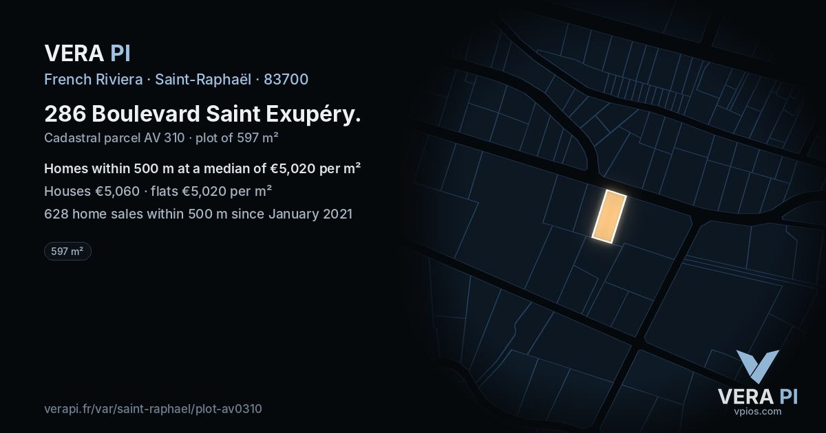 286 Boulevard Saint Exupéry, Saint-Raphaël at night – the plot lit, the parcels around coloured by the prices near them