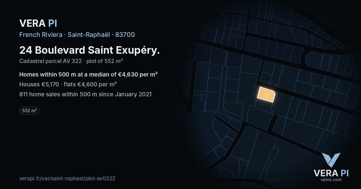 24 Boulevard Saint Exupéry, Saint-Raphaël at night – the plot lit, the parcels around coloured by the prices near them