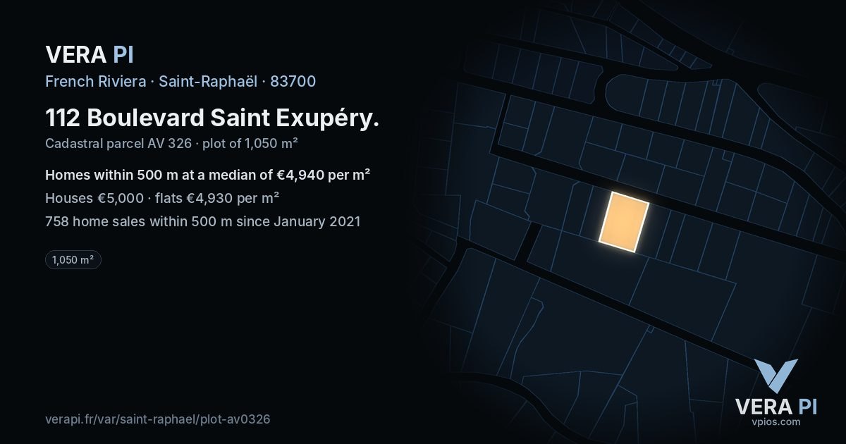 112 Boulevard Saint Exupéry, Saint-Raphaël at night – the plot lit, the parcels around coloured by the prices near them