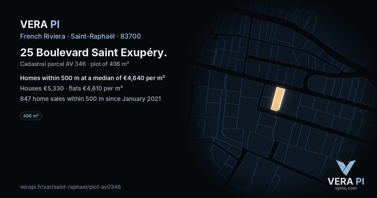 25 Boulevard Saint Exupéry, Saint-Raphaël at night – the plot lit, the parcels around coloured by the prices near them