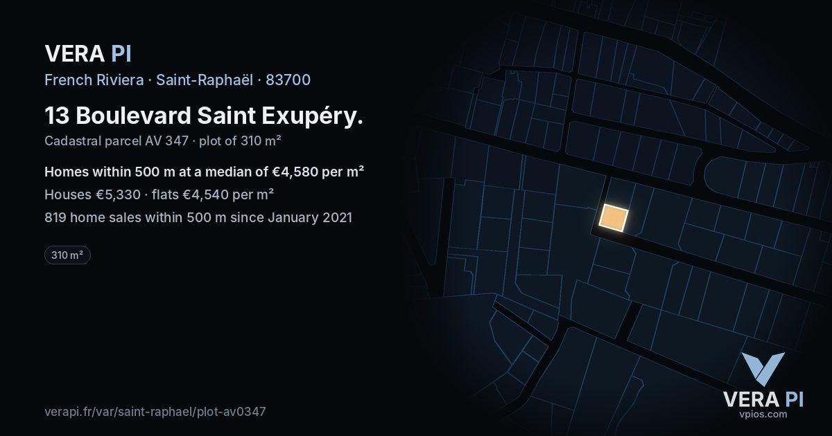 13 Boulevard Saint Exupéry, Saint-Raphaël at night – the plot lit, the parcels around coloured by the prices near them