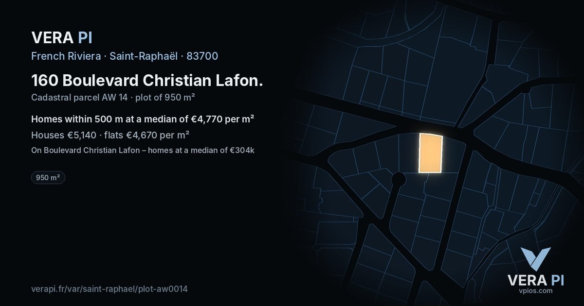 160 Boulevard Christian Lafon, Saint-Raphaël at night – the plot lit, the parcels around coloured by the prices near them