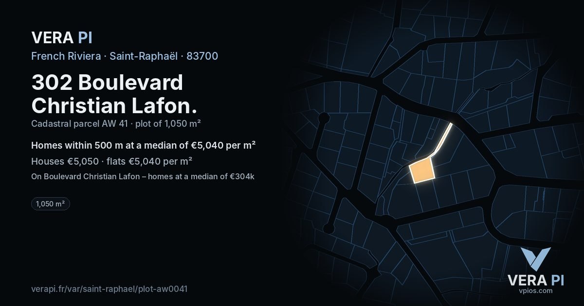 302 Boulevard Christian Lafon, Saint-Raphaël at night – the plot lit, the parcels around coloured by the prices near them