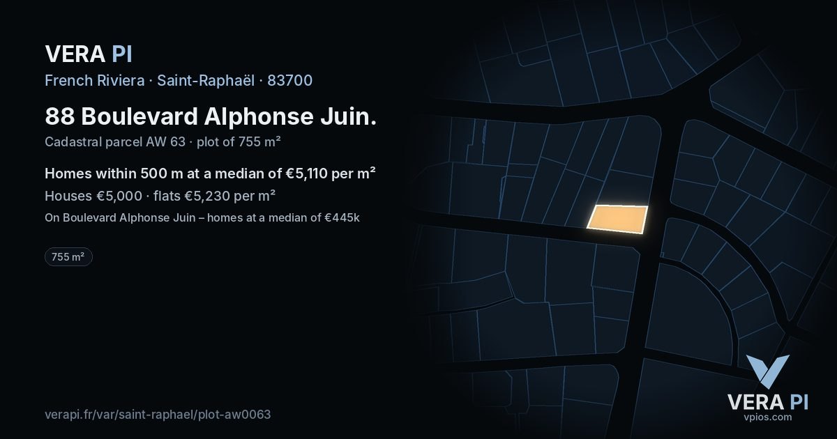 88 Boulevard Alphonse Juin, Saint-Raphaël at night – the plot lit, the parcels around coloured by the prices near them