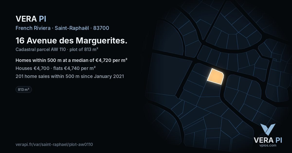 16 Avenue des Marguerites, Saint-Raphaël at night – the plot lit, the parcels around coloured by the prices near them