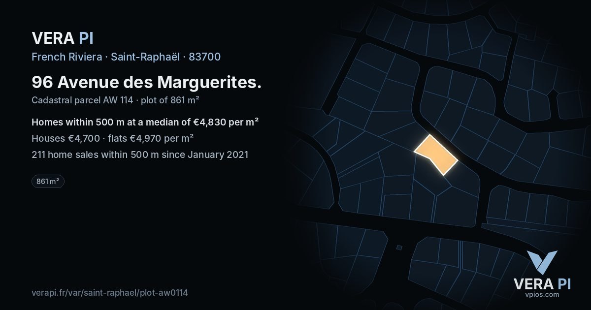 96 Avenue des Marguerites, Saint-Raphaël at night – the plot lit, the parcels around coloured by the prices near them