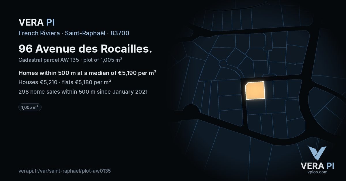 96 Avenue des Rocailles, Saint-Raphaël at night – the plot lit, the parcels around coloured by the prices near them