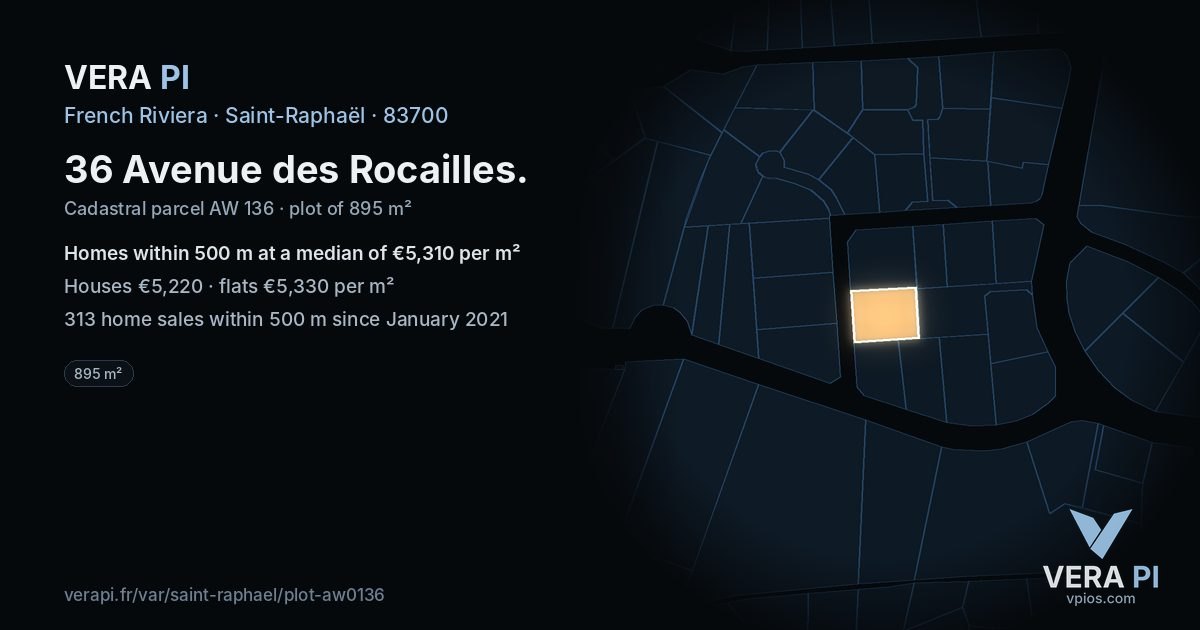 36 Avenue des Rocailles, Saint-Raphaël at night – the plot lit, the parcels around coloured by the prices near them