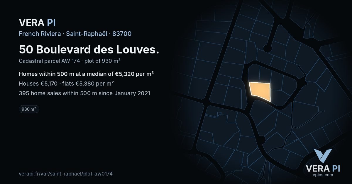 50 Boulevard des Louves, Saint-Raphaël at night – the plot lit, the parcels around coloured by the prices near them
