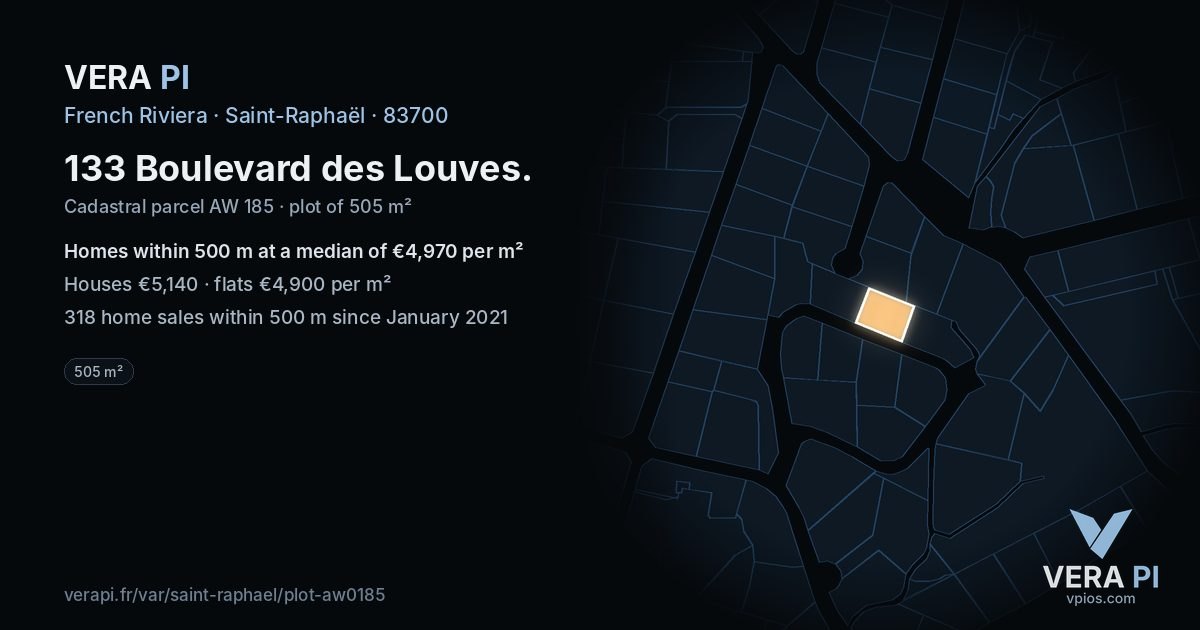 133 Boulevard des Louves, Saint-Raphaël at night – the plot lit, the parcels around coloured by the prices near them