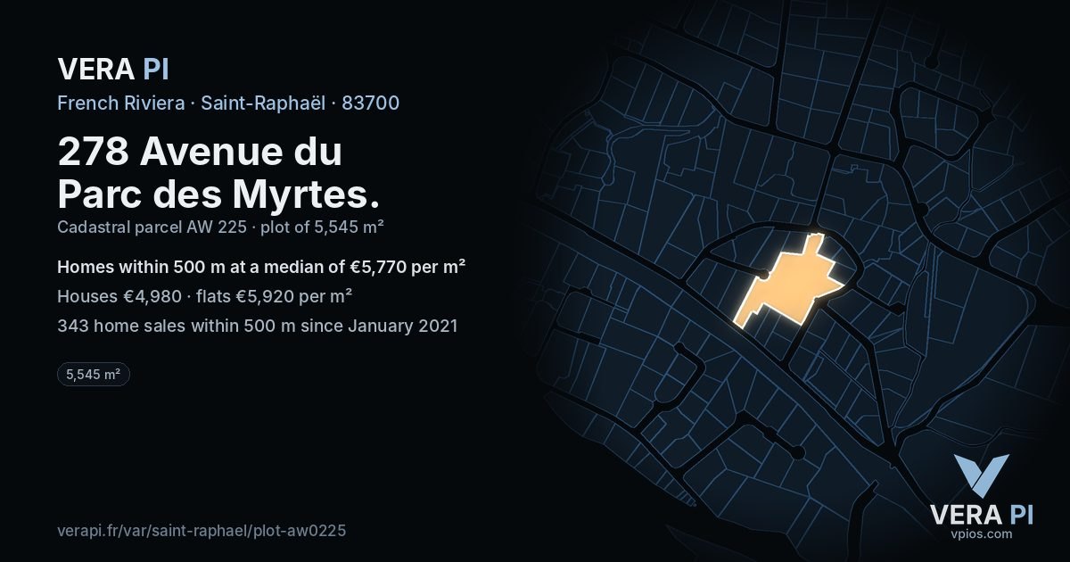 278 Avenue du Parc des Myrtes, Saint-Raphaël at night – the plot lit, the parcels around coloured by the prices near them