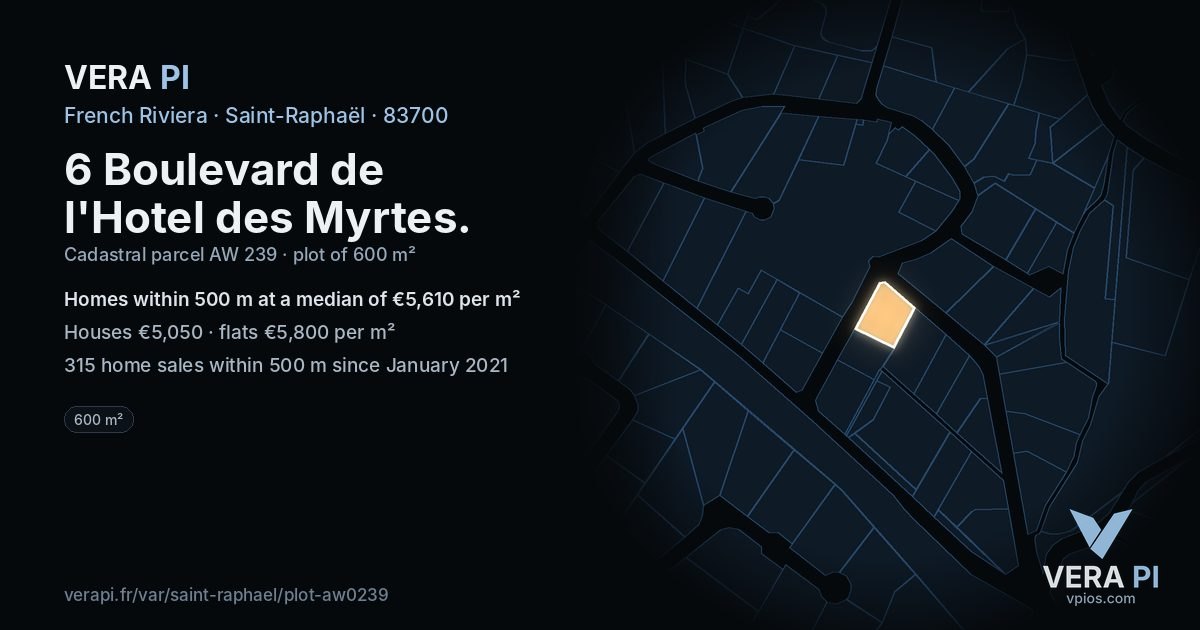 6 Boulevard de l'Hotel des Myrtes, Saint-Raphaël at night – the plot lit, the parcels around coloured by the prices near them