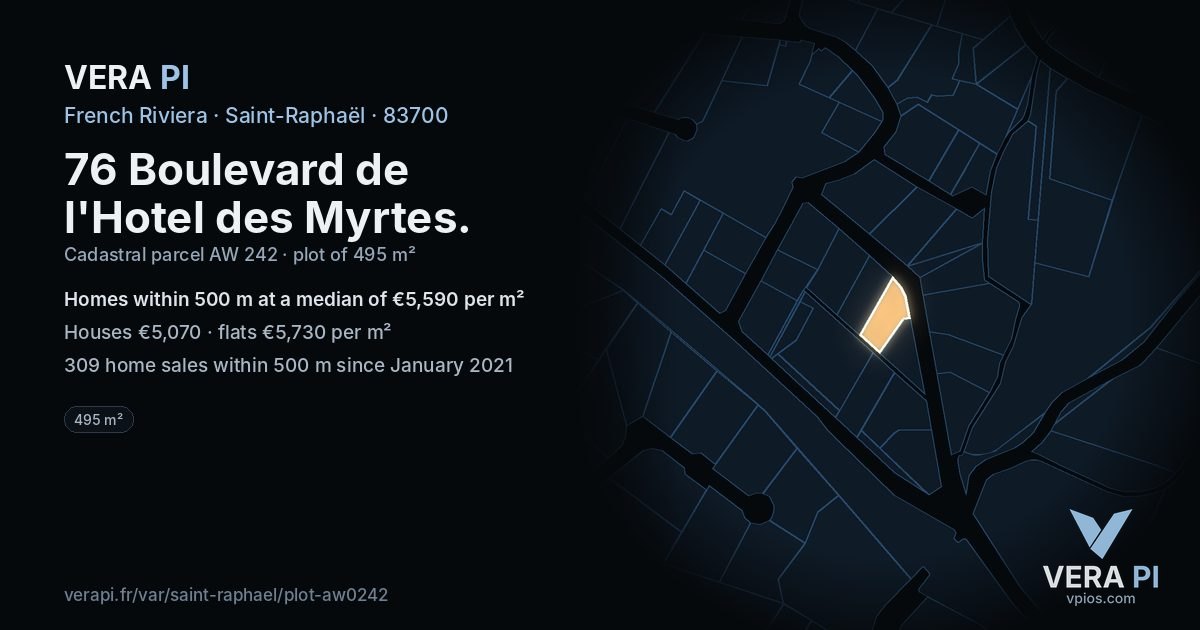 76 Boulevard de l'Hotel des Myrtes, Saint-Raphaël at night – the plot lit, the parcels around coloured by the prices near them