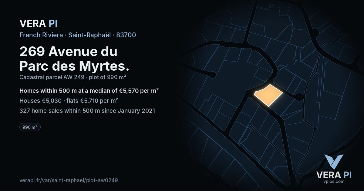 269 Avenue du Parc des Myrtes, Saint-Raphaël at night – the plot lit, the parcels around coloured by the prices near them