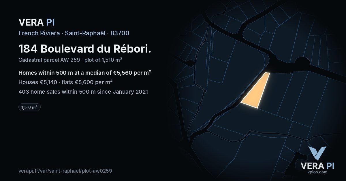 184 Boulevard du Rébori, Saint-Raphaël at night – the plot lit, the parcels around coloured by the prices near them