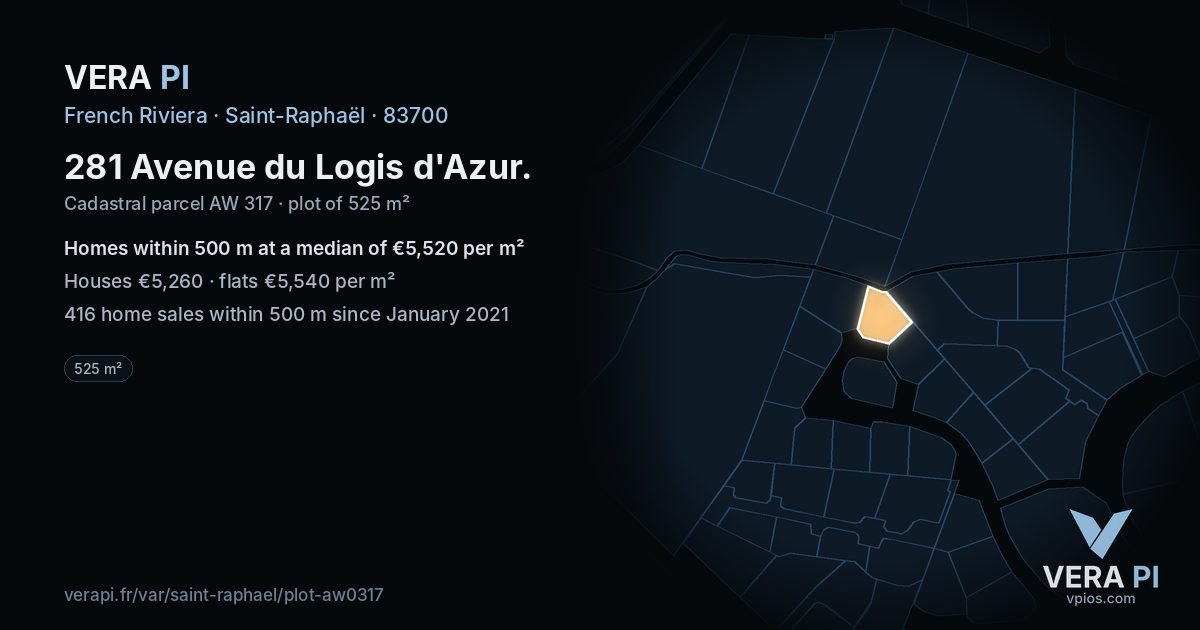 281 Avenue du Logis d'Azur, Saint-Raphaël at night – the plot lit, the parcels around coloured by the prices near them