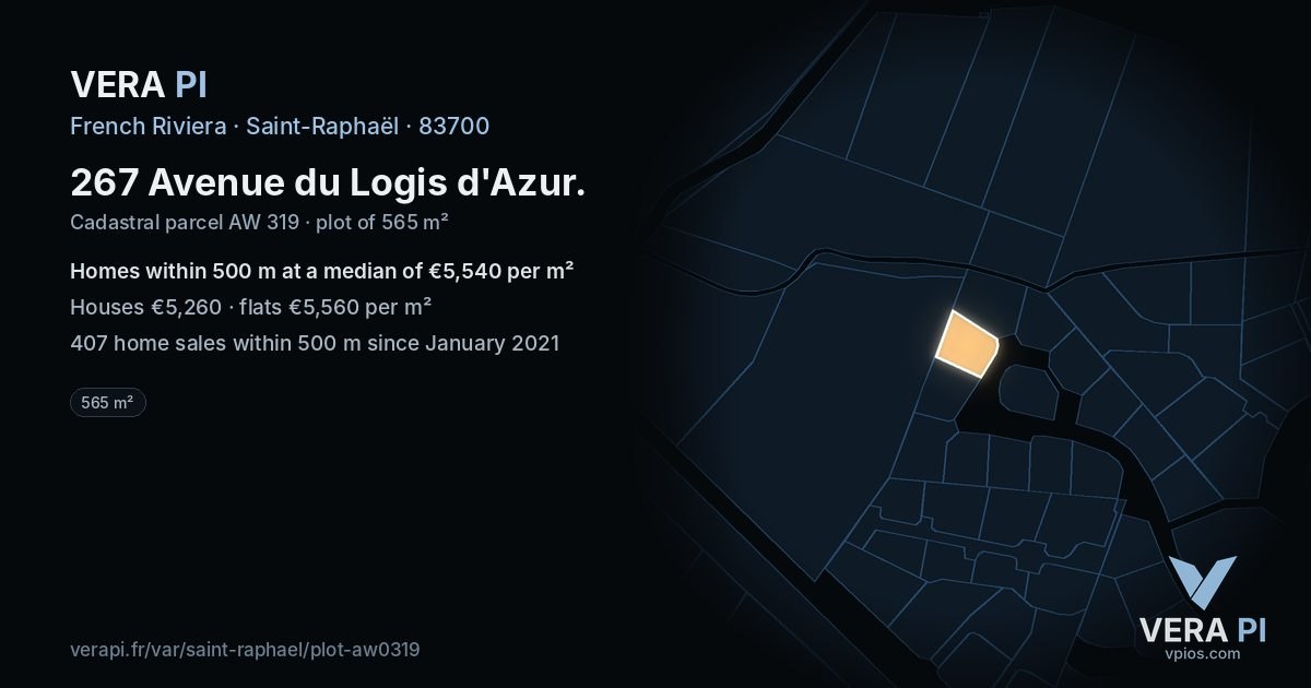 267 Avenue du Logis d'Azur, Saint-Raphaël at night – the plot lit, the parcels around coloured by the prices near them