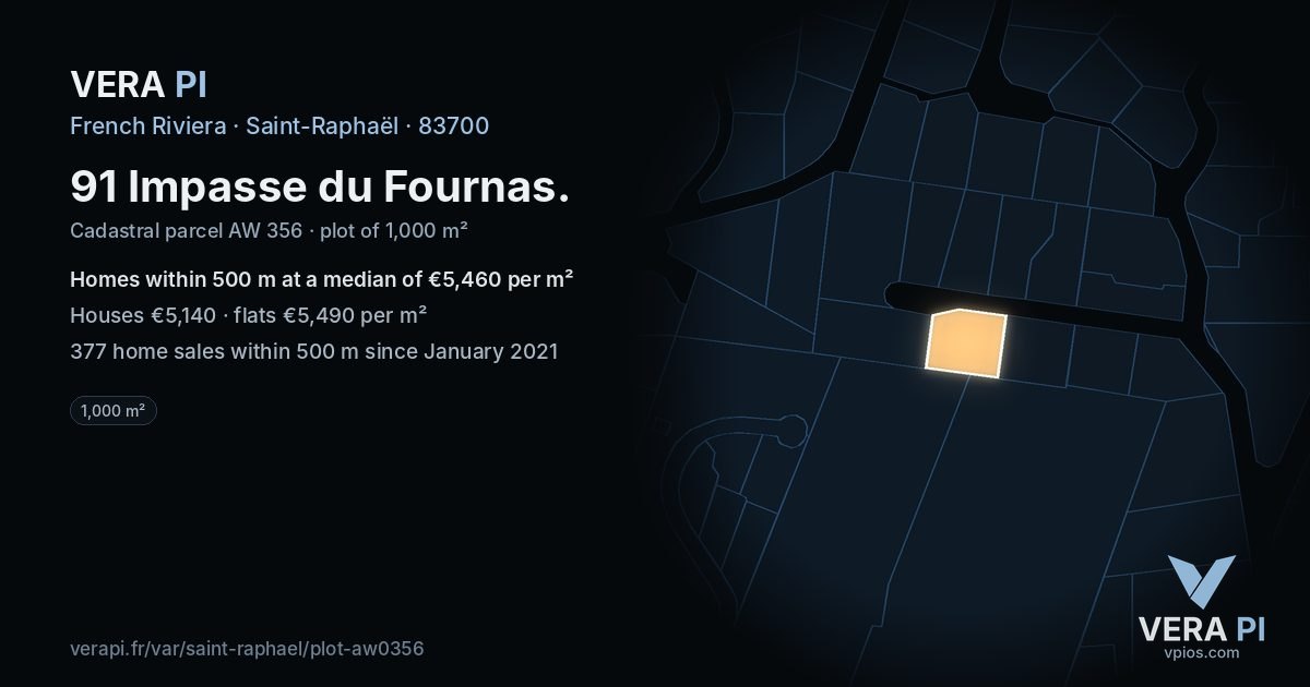 91 Impasse du Fournas, Saint-Raphaël at night – the plot lit, the parcels around coloured by the prices near them