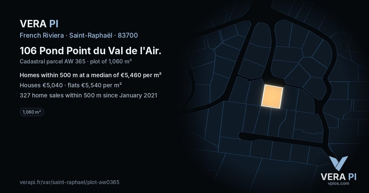106 Pond Point du Val de l'Air, Saint-Raphaël at night – the plot lit, the parcels around coloured by the prices near them