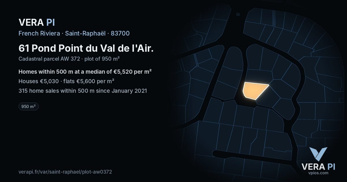 61 Pond Point du Val de l'Air, Saint-Raphaël at night – the plot lit, the parcels around coloured by the prices near them