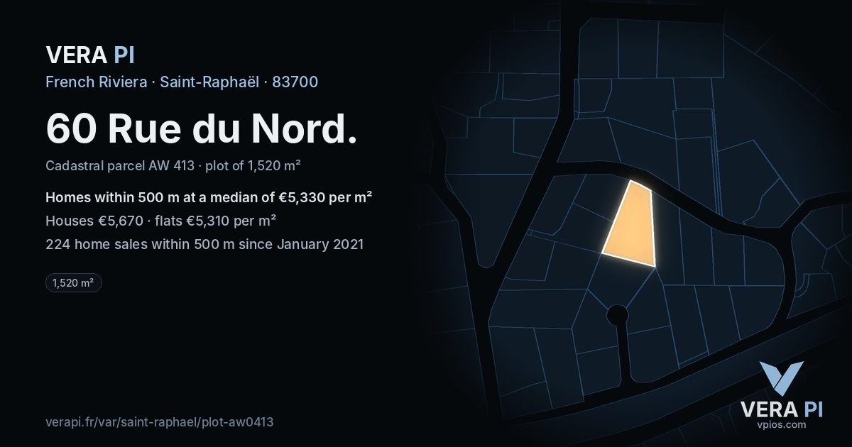 60 Rue du Nord, Saint-Raphaël at night – the plot lit, the parcels around coloured by the prices near them