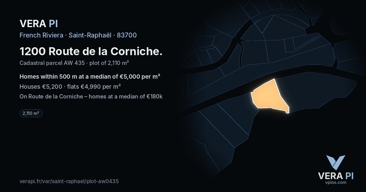 1200 Route de la Corniche, Saint-Raphaël at night – the plot lit, the parcels around coloured by the prices near them