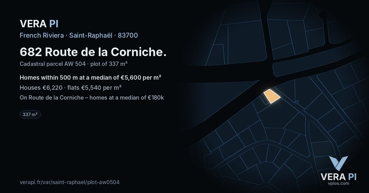 682 Route de la Corniche, Saint-Raphaël at night – the plot lit, the parcels around coloured by the prices near them